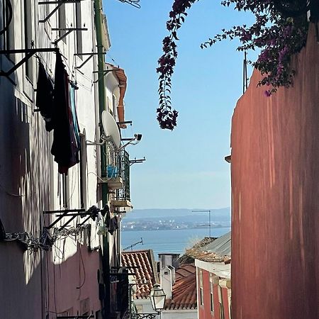Ferienwohnung Quiet Street Alfama Lissabon Exterior foto